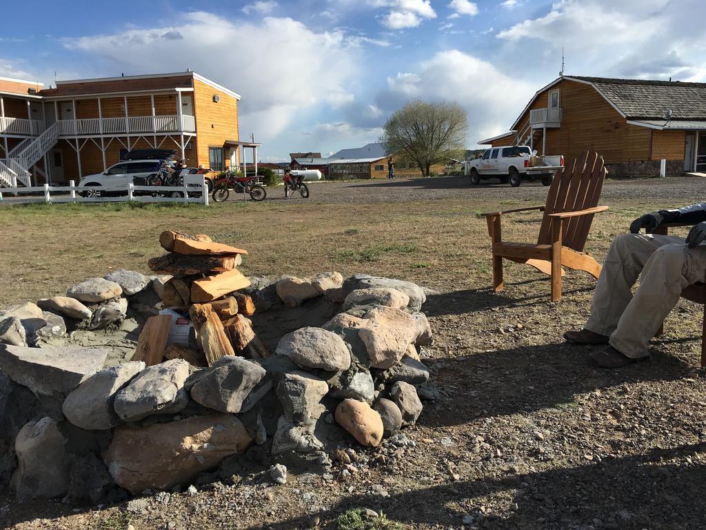 The Riverside Ranch Motel And Rv Park Southern Utah Hatch Kültér fotó