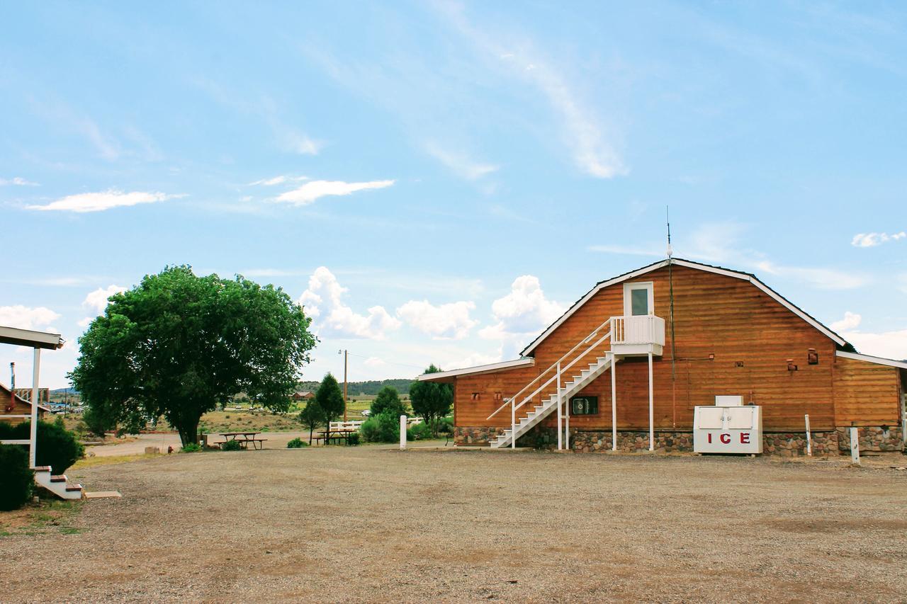 The Riverside Ranch Motel And Rv Park Southern Utah Hatch Kültér fotó